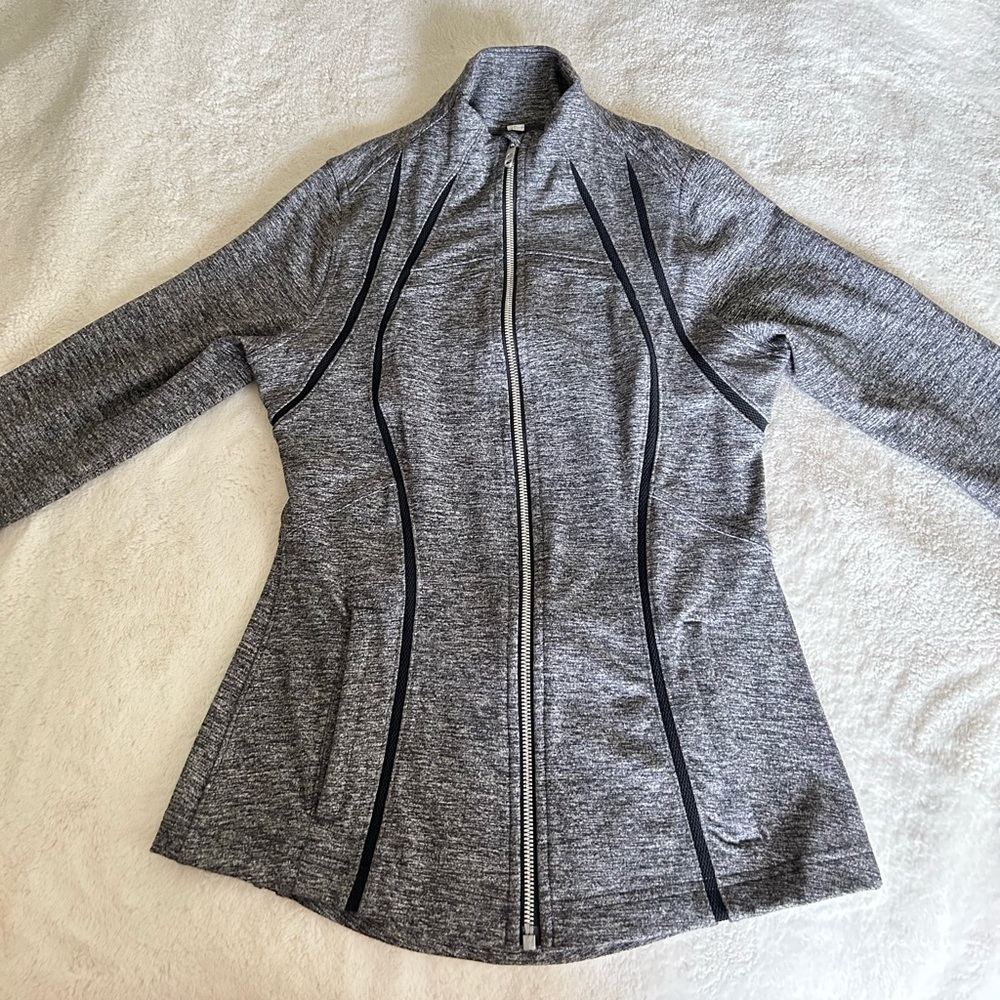 Lululemon Define Jacket Size 4 in Heathered Black